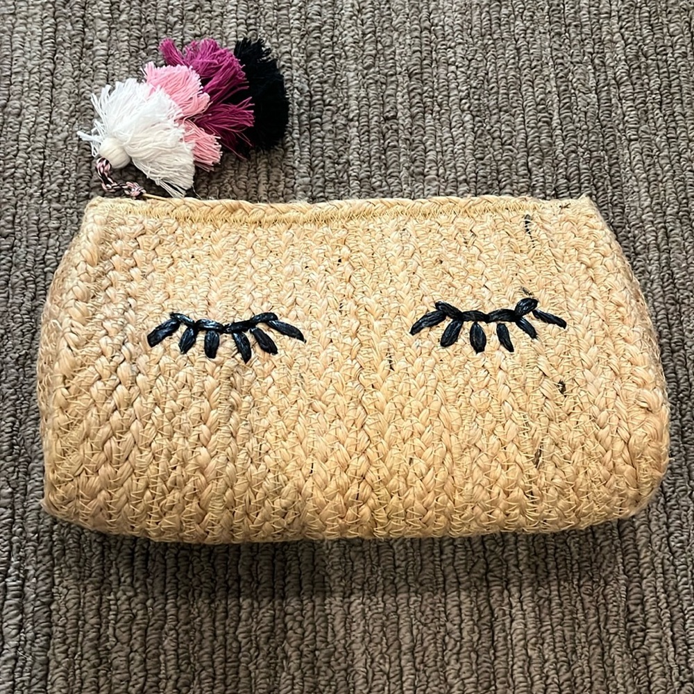 Raffia Clutch